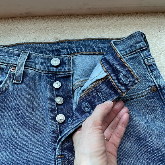 Levi’s 501 High Rise Button Fly Skinny Jeans, Size 25 - Picture 3 of 7